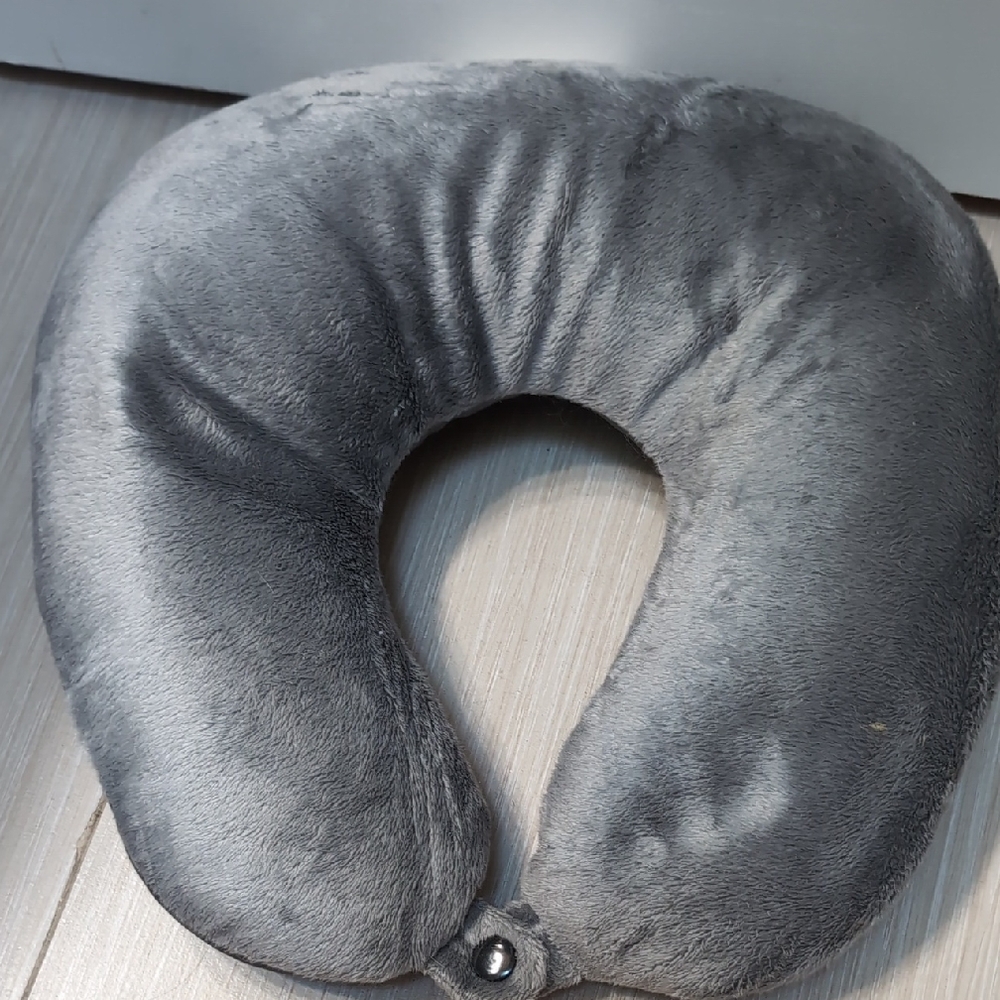 Plush U-Shaped Travel Neck Pillow - Gray